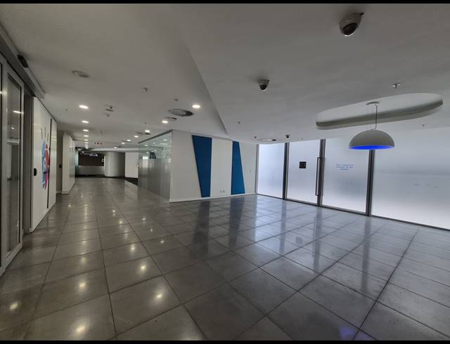 1,094M² OFFICE TO LET IN SANDTON CENTRAL